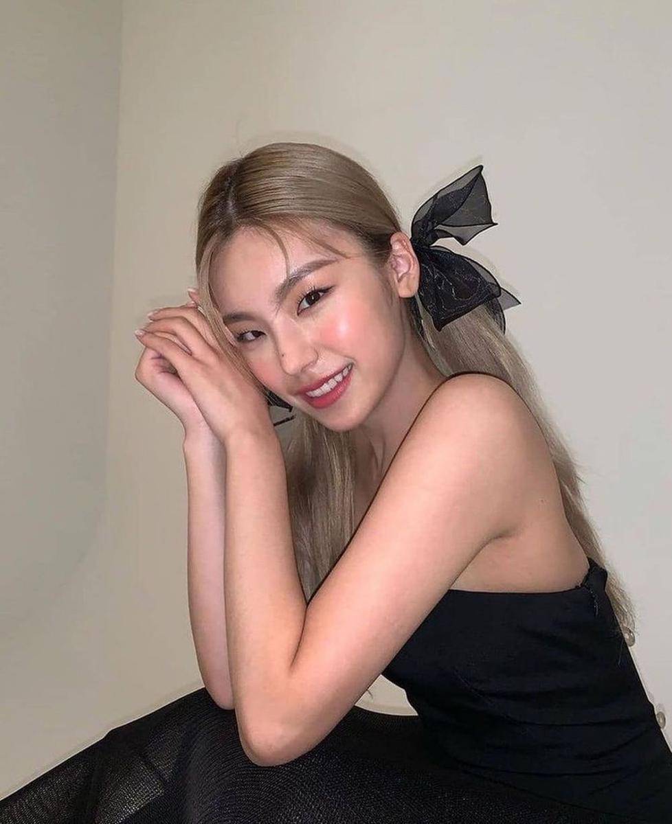 Yeji ITZY (instagram.com/hwangyeji.official)