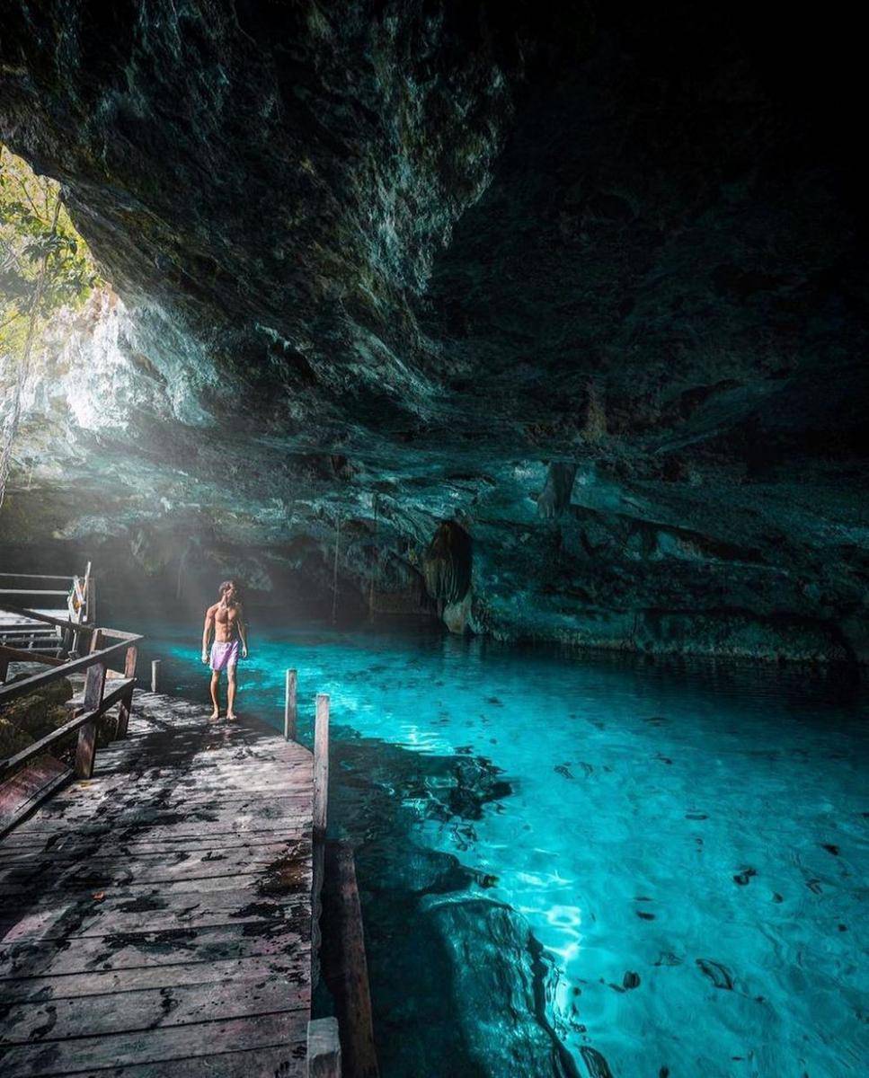 Cenotes Dos Ojos, Meksiko (instagram.com/nashhagen)