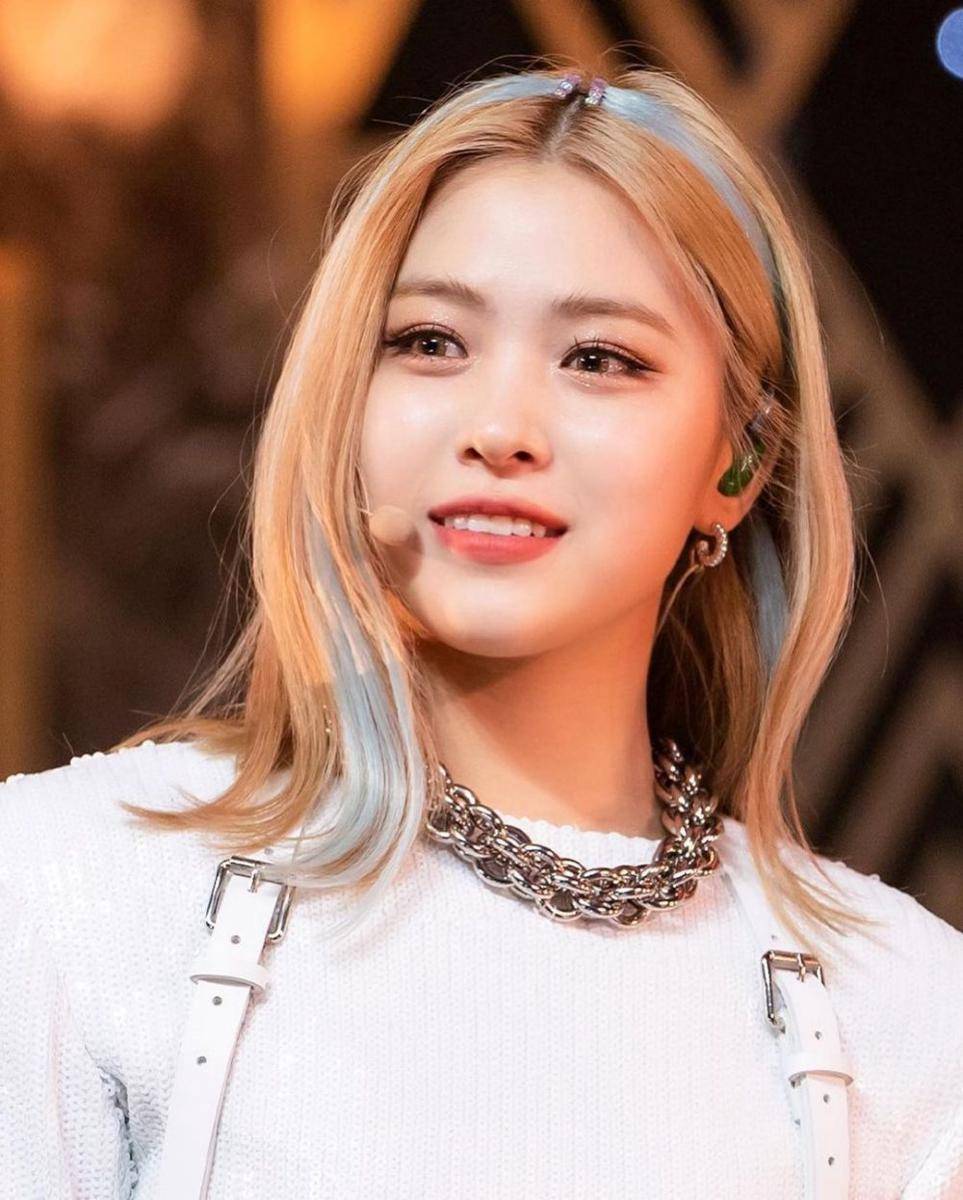 Ryujin ITZY (instagram.com/itzy__ryujin)