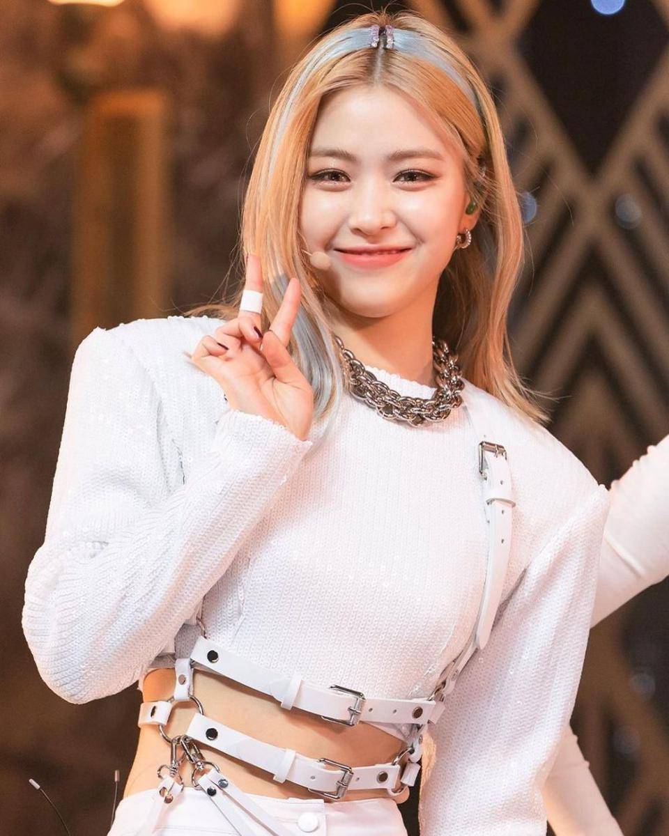 Ryujin ITZY (instagram.com/itzy__ryujin)