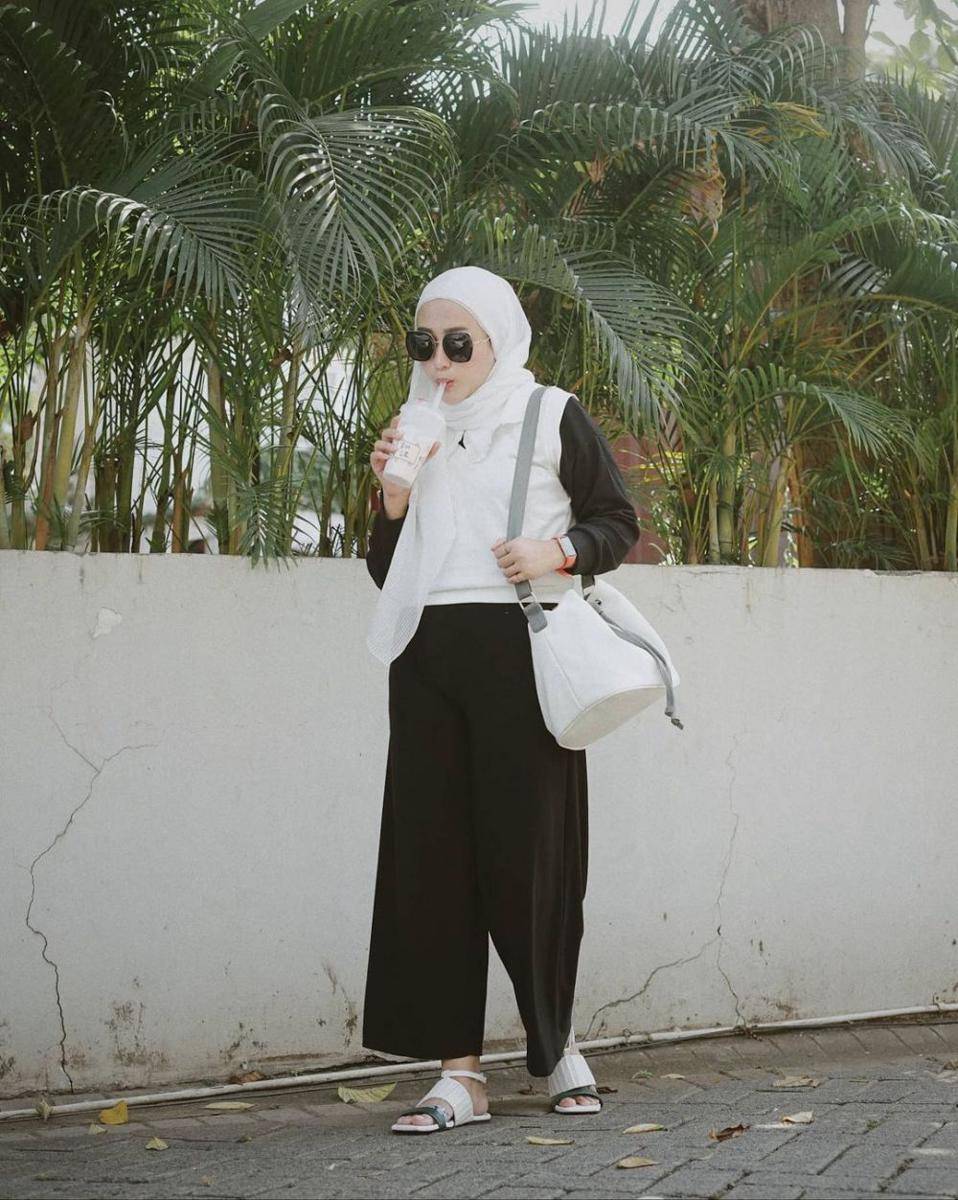 Kenasti Putri(instagram.com/putriknst)