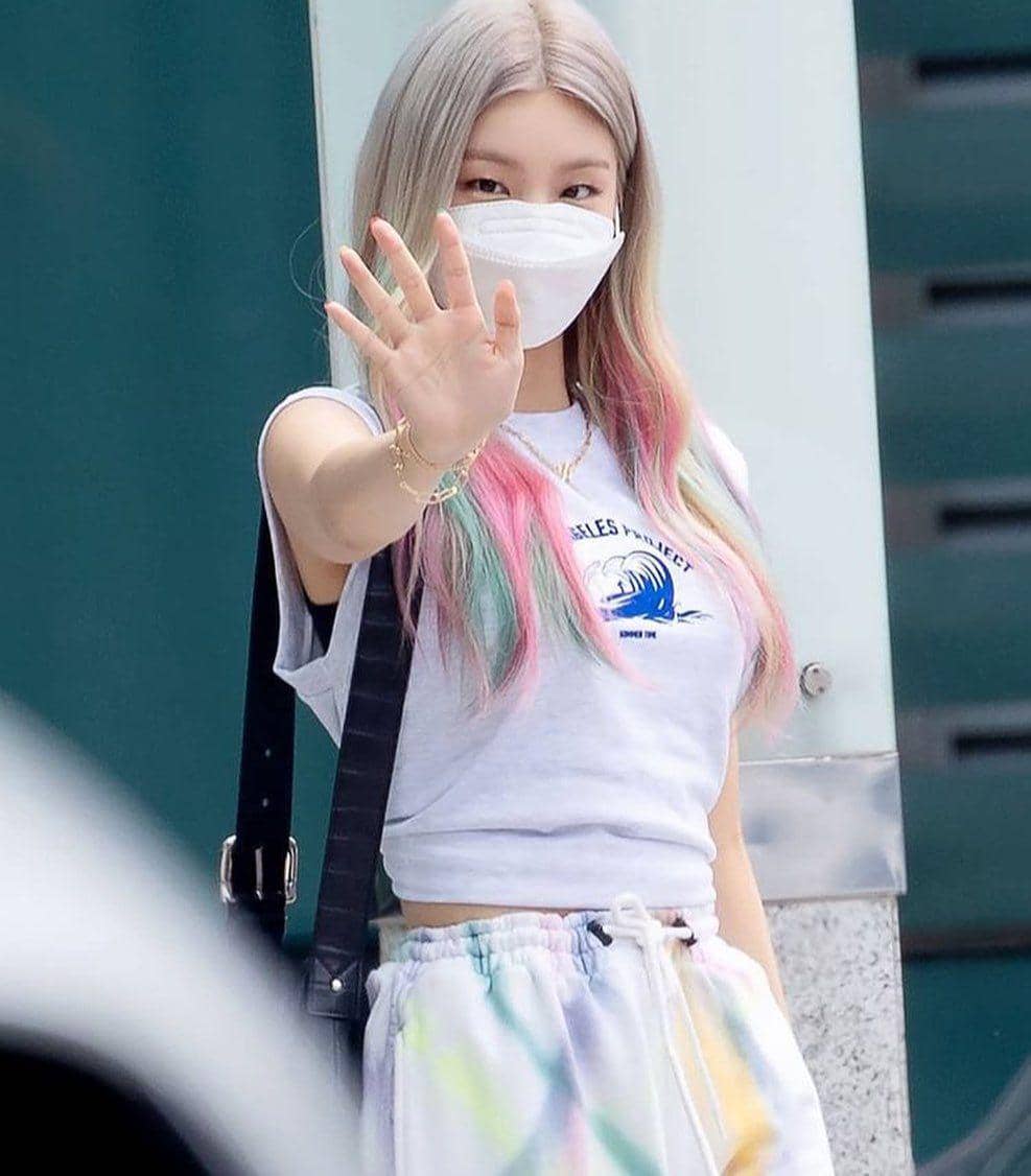 Yeji ITZY (instagram.com/hwangyeji.official)