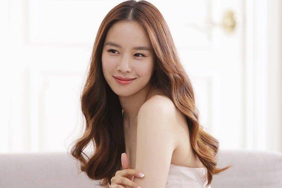 Jo Yoon Hee (dok. King Kong by Starship)