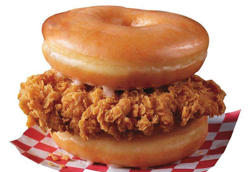 Ilustrasi donut chicken sandwich (nydailynews.com)
