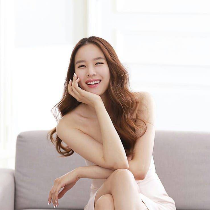 Jo Yoon Hee (dok. King Kong by Starship)
