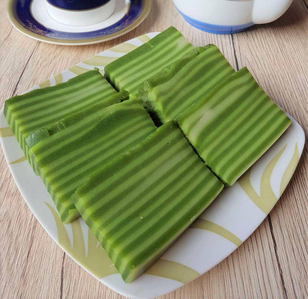 Lapis pandan (instagram.com/dapoersikoko)