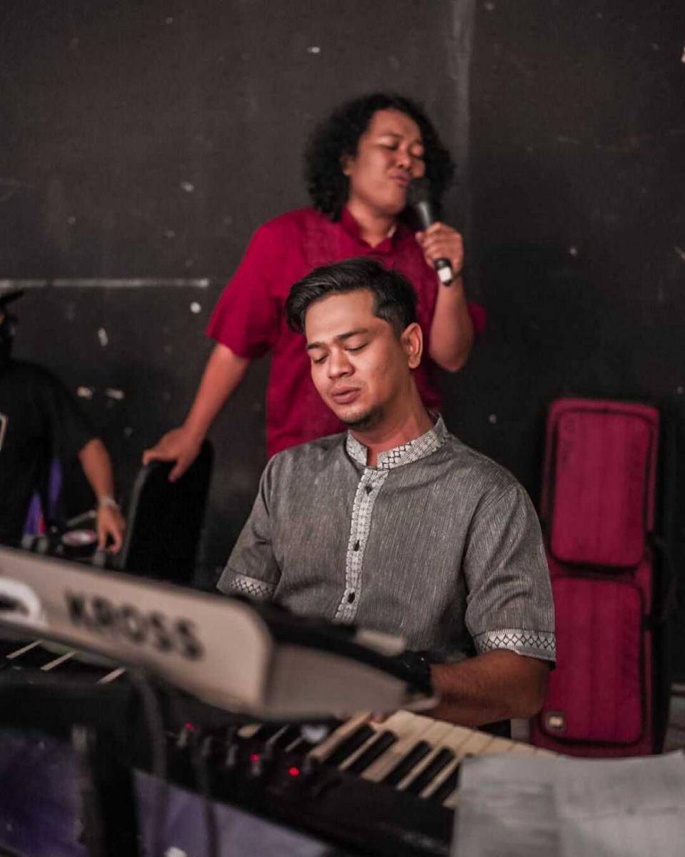 Surya Insomnia (instagram.com/suryainsomnia)