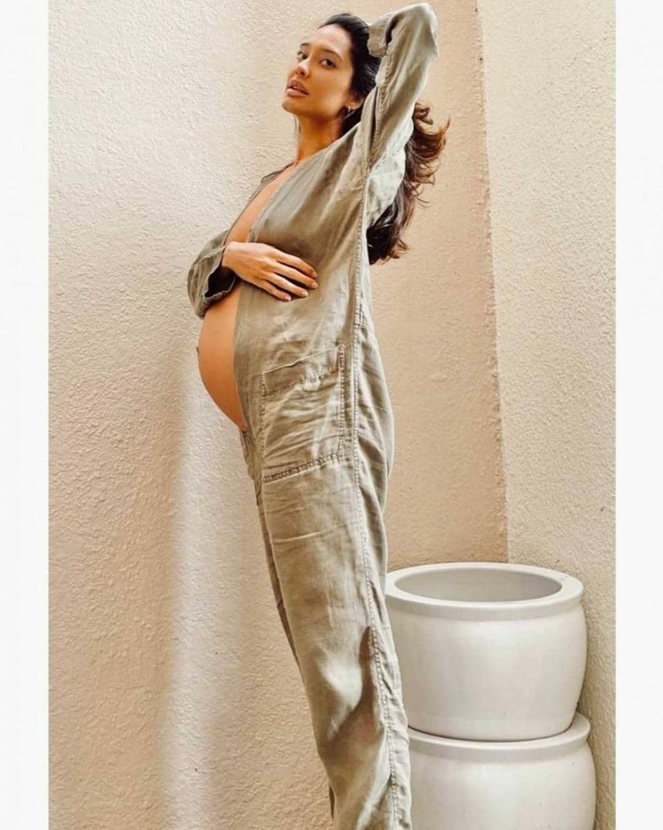 Lisa Haydon (instagram.com/lisahaydon)