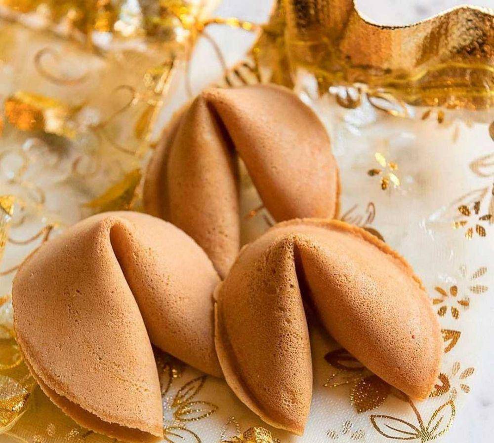 kue keberuntungan (Instagram.com/indianfood_lovers)