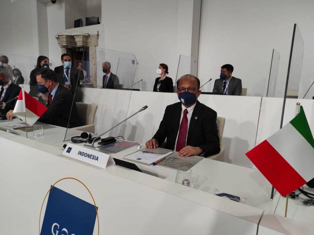 Sekretaris Jenderal Kementerian Ketenagakerjaan, Anwar Sanusi, menghadiri agenda Joint Meeting of Ministers of Education and Ministers of Labour and Employment at Exchange Views on Transitions from Education to Work di Catania, Italia,  Selasa, (22/6/2021) . (Kemnaker)