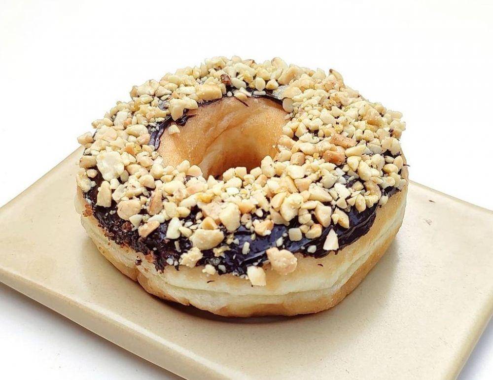 Donat kacang (instagram.com/djadjanan.dhuk)