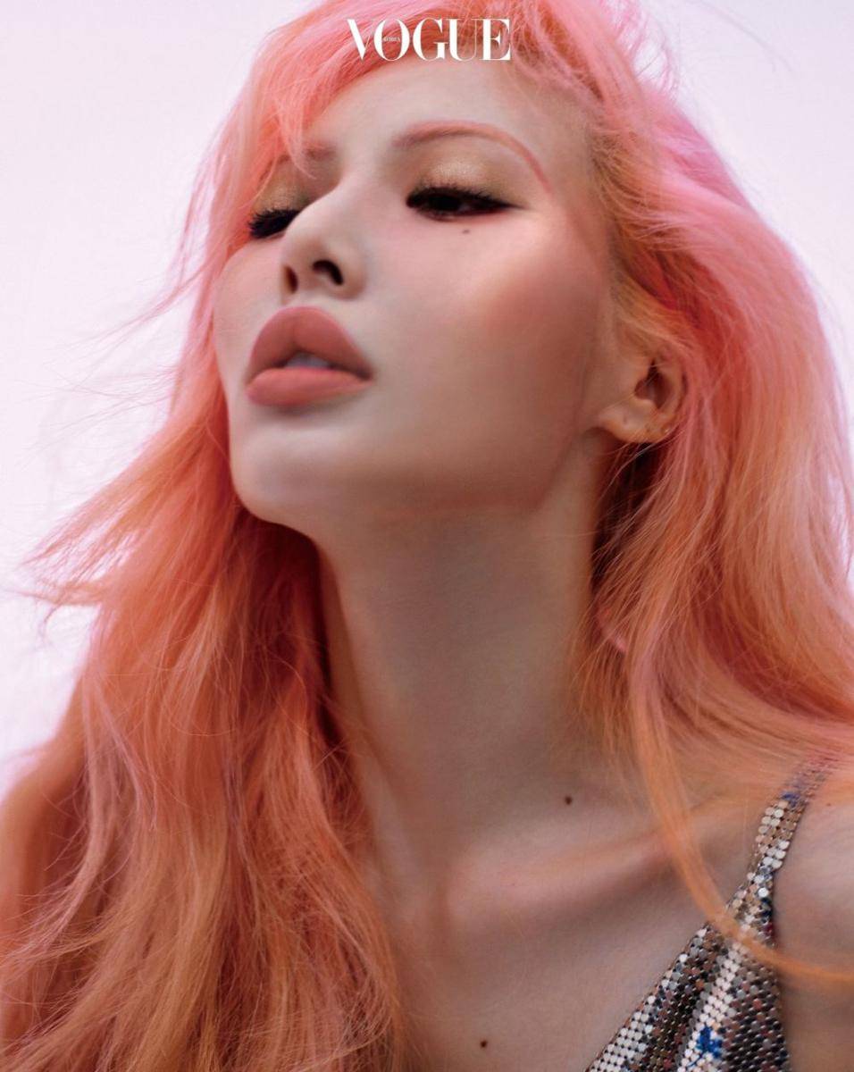 Hyuna (vogue.co.kr)