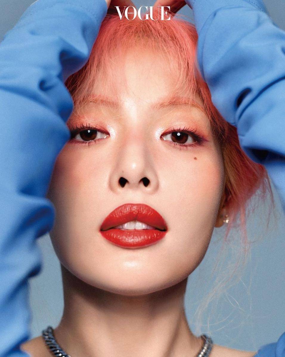 Hyuna (vogue.co.kr)