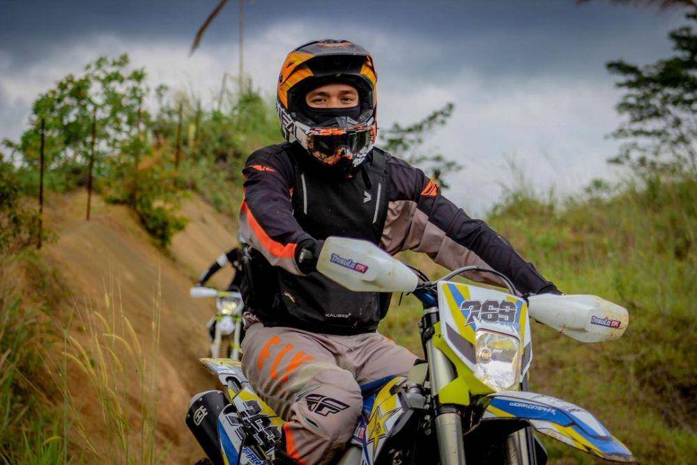 Billy Syahputra (instagram.com/bilsky16)