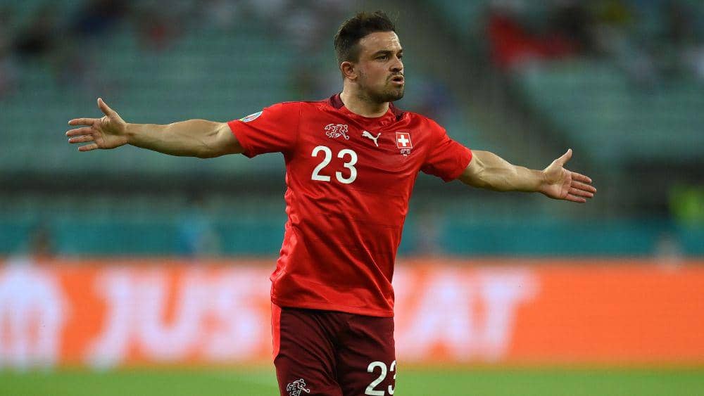 Xherdan Shaqiri mencetak brace ke gawang Turki (goal.com)