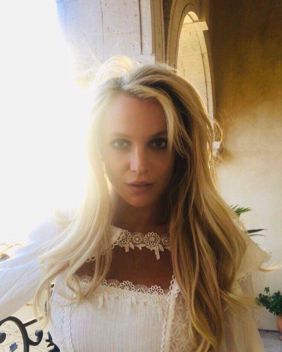 Britney Spears (instagram.com/britneyspears)