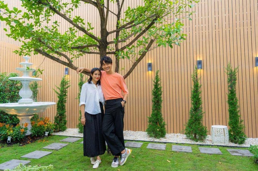 Push Puttichai dan Jooy Warattaya (instagram.com/push_dj)