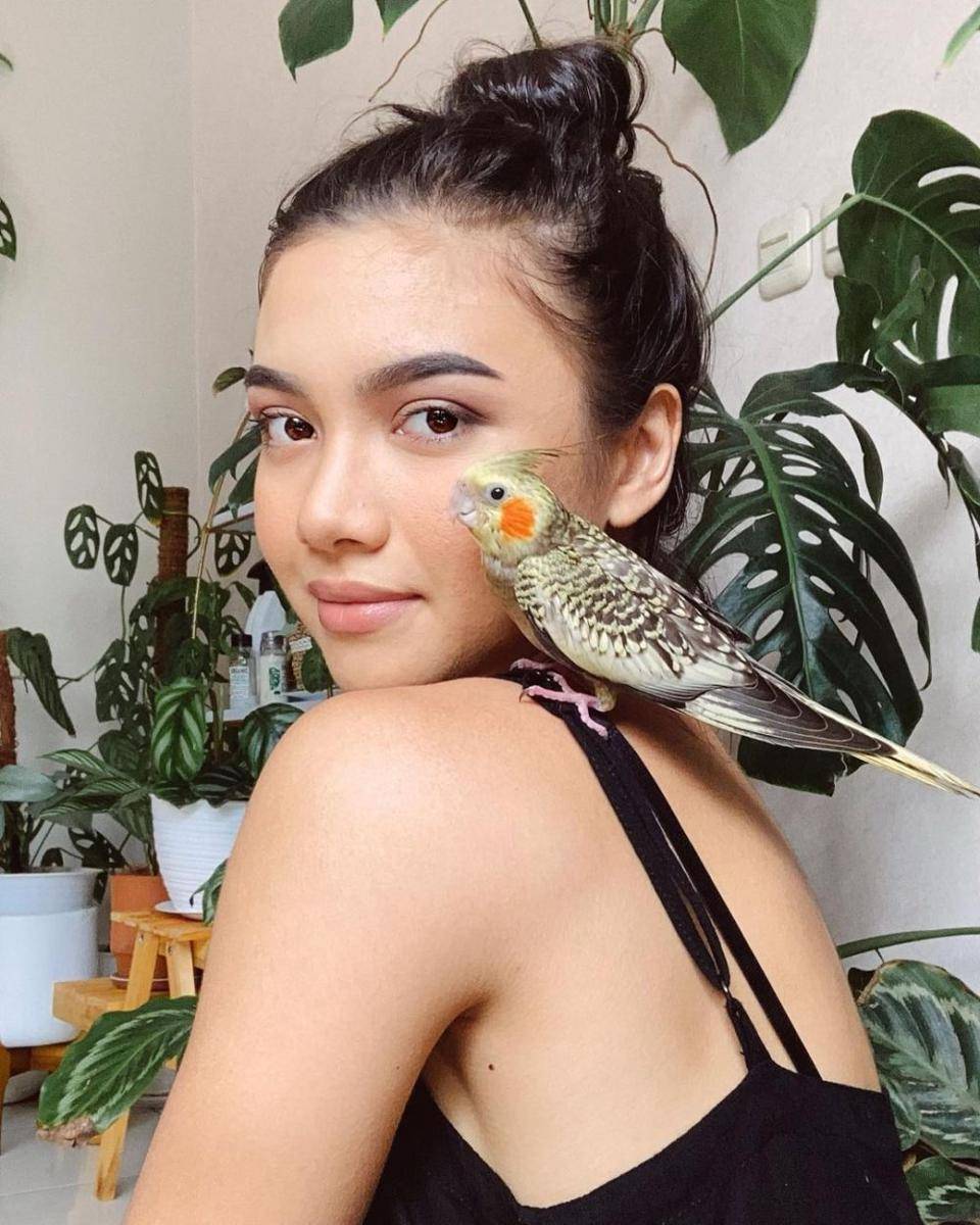 Angela Gilsha (instagram.com/angelagilsha)