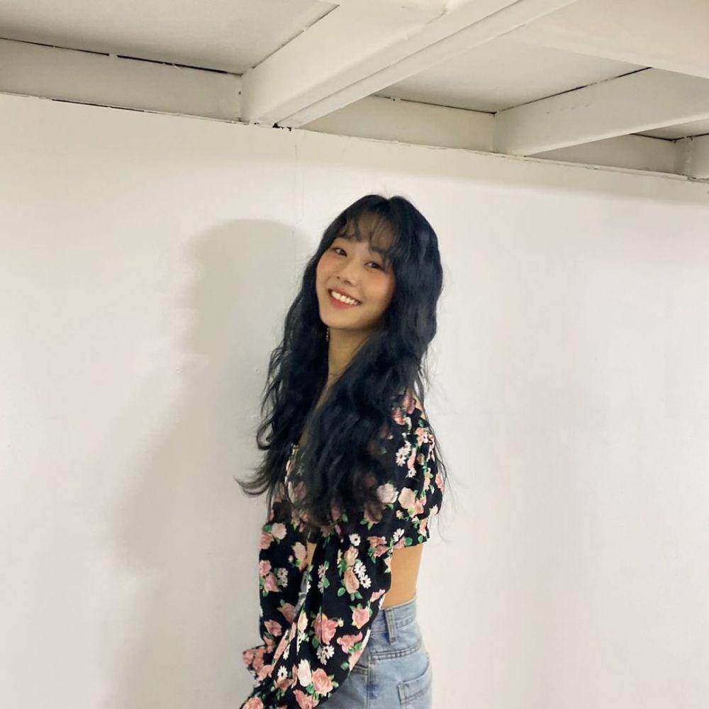 Chaerin Cherry Bullet (instagram.com/cherrybullet)