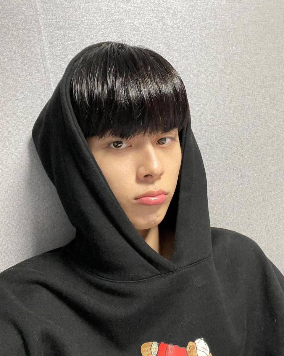 Yoo Seon Ho (instagram.com/official_yooseonho)