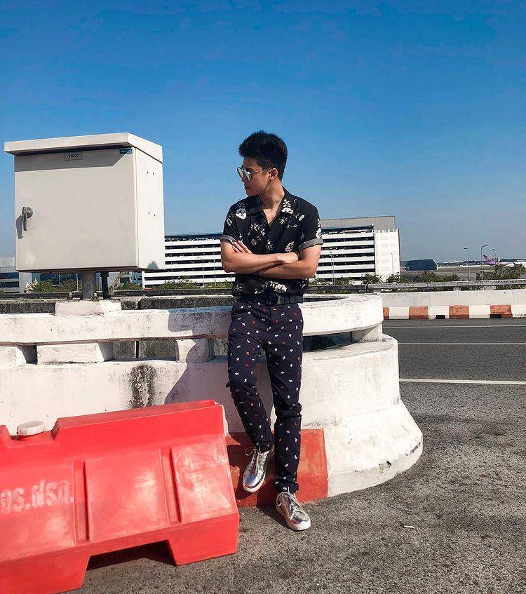 Style kemeja ala Ohm Pawat (instagram.com/ohmpawat)