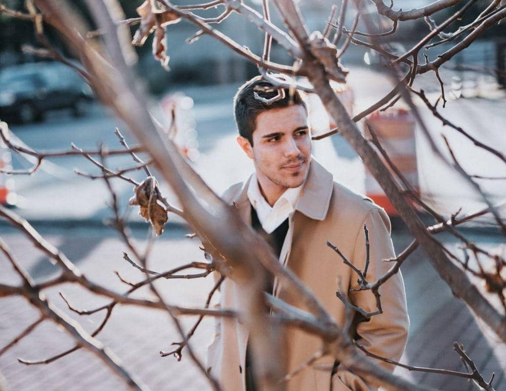 Ilustrasi pria tersemyum (unsplash.com/tyler nex)