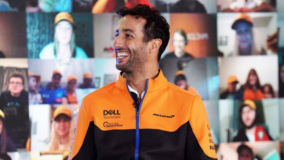 Daniel Ricciardo dalam sebuah acara bersama McLaren (formula1.com)