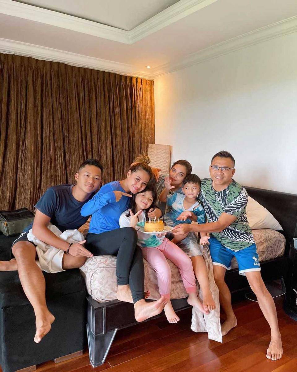 Aurel, Azriel, Arsy, Arsya (instagram.com/ashanty_ash)