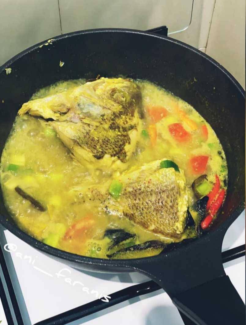 Kepala kakap kuah kuning (instagram.com/anni_faranis)