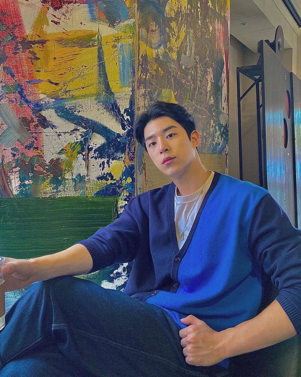 Lee Chan Hyung (instagram.com/nakktaa_)