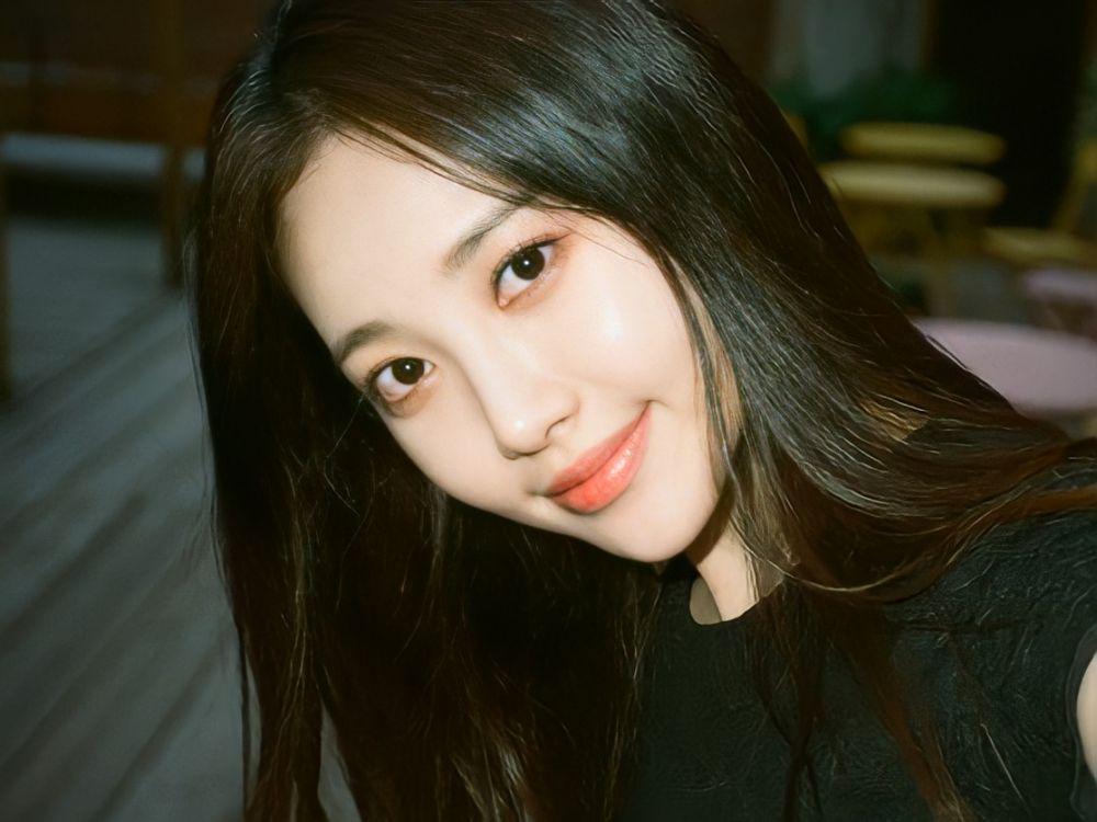 9 Pesona Manis Yura Girl's Day, Lawan Main Song Kang di KDrama Terbaru