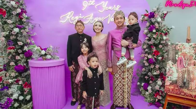 Perayaan ulang tahun pernikahan Ayu Dewi (youtube.com/mrsayudewi)