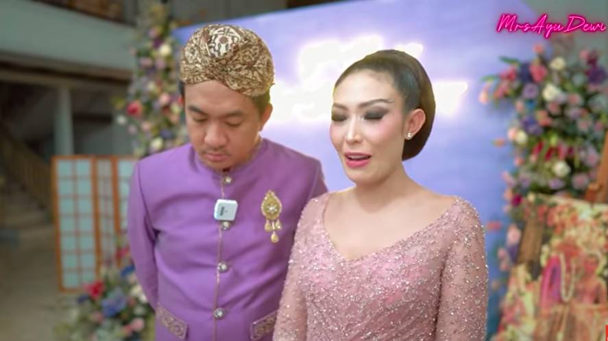 Perayaan ulang tahun pernikahan Ayu Dewi (youtube.com/mrsayudewi)