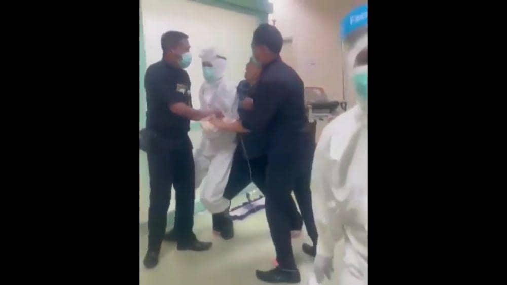 Seorang Pria Mengamuk di RSUD Pasar Minggu. (instagram.com/kabarjakarta1)