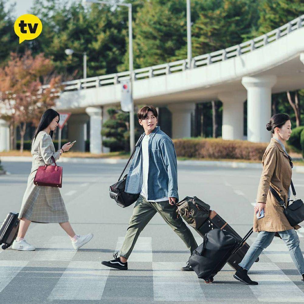 Ji Chang Wook di Yangyang International Airport (instagram.com/kakaotv.official)