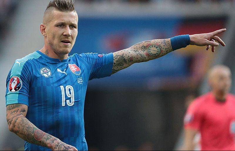 Juraj Kucka pemain ke-8 yang cetak gol bunuh diri di Piala Eropa 2020 (rossoneriblog.com)
