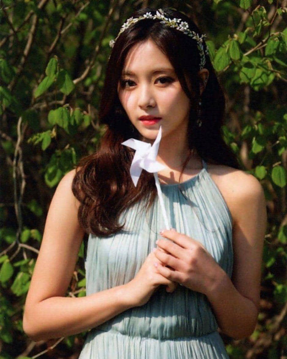Tzuyu TWICE (instagram.com/queentzuyu)