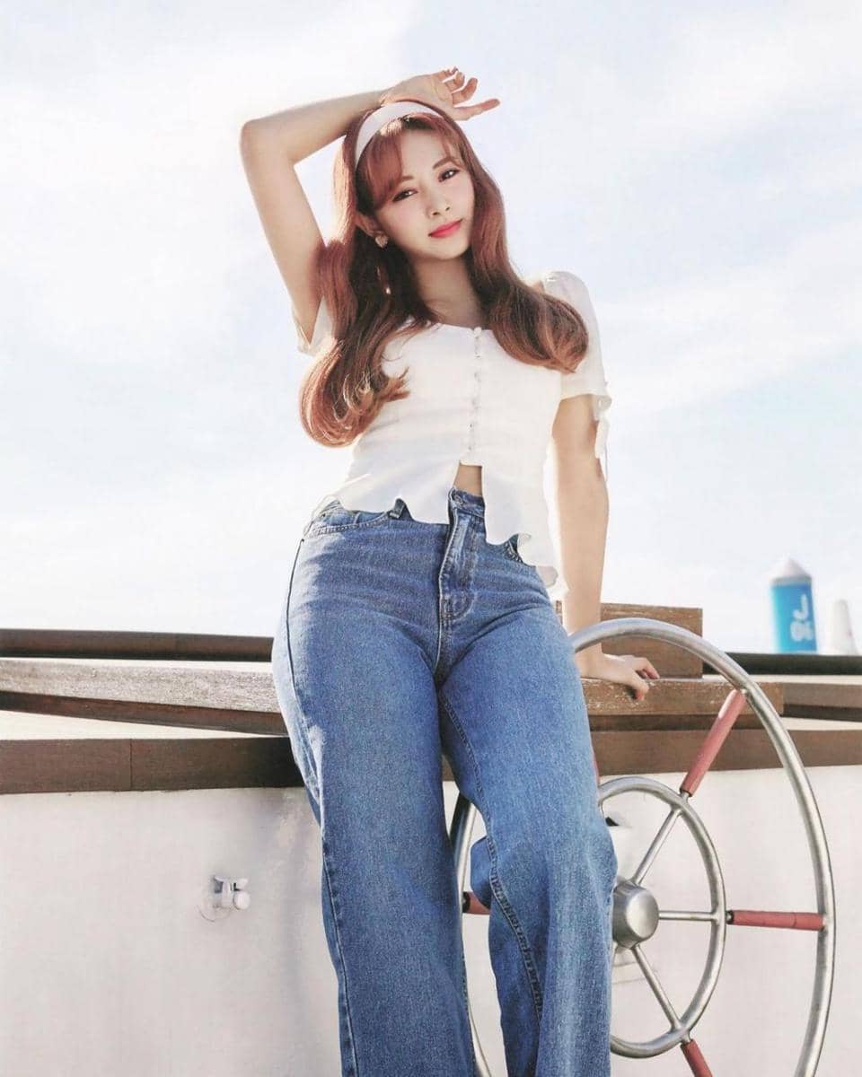 Tzuyu TWICE (instagram.com/queentzuyu)