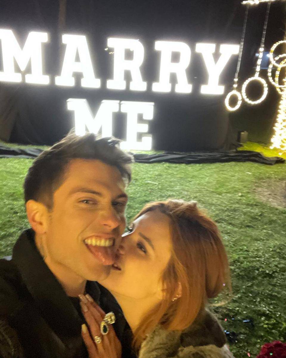 Bella Thorne dan Benjamin Mascolo (instagram.com/bellathorne)