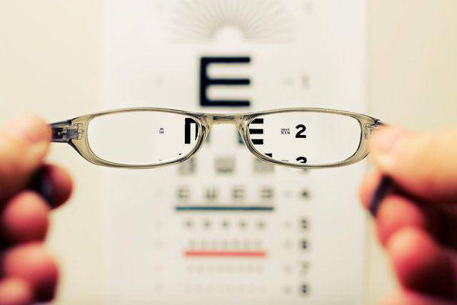 ilustrasi myopia atau rabun jauh (unsplash.com/dtravisphd)