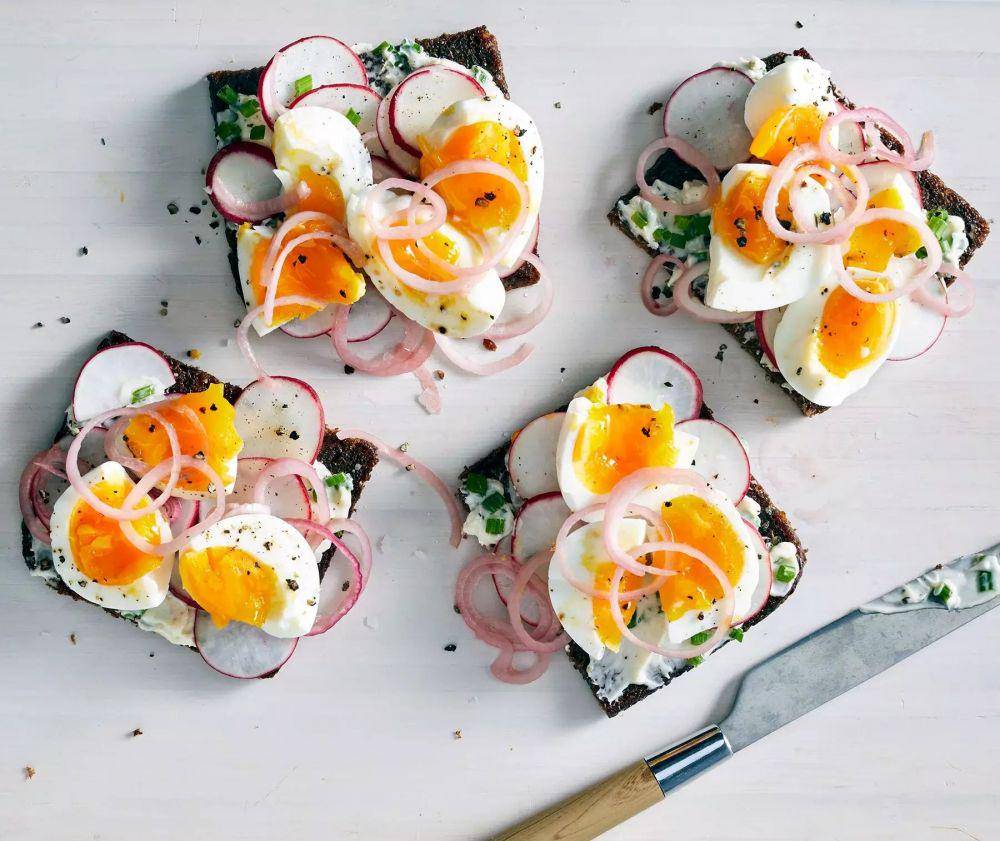 Soft boiled smorrebrod (realsimple.com/Jennifer Causey)