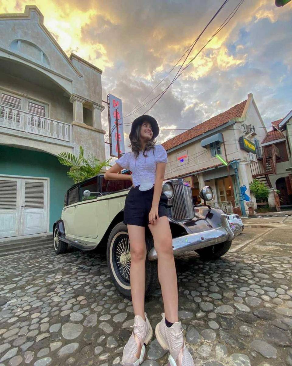 Yoriko Angeline (instagram.com/yorikooangln_)