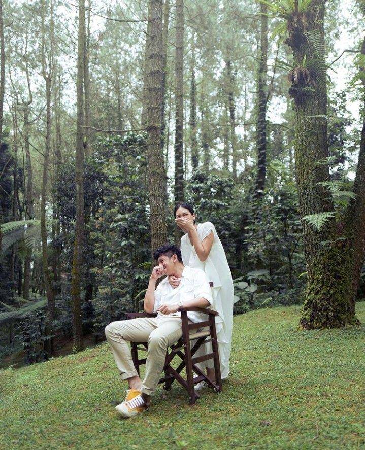 Momen mesra Alika Islamadina dan Raja Siregar (instagram.com/rajasiregar)