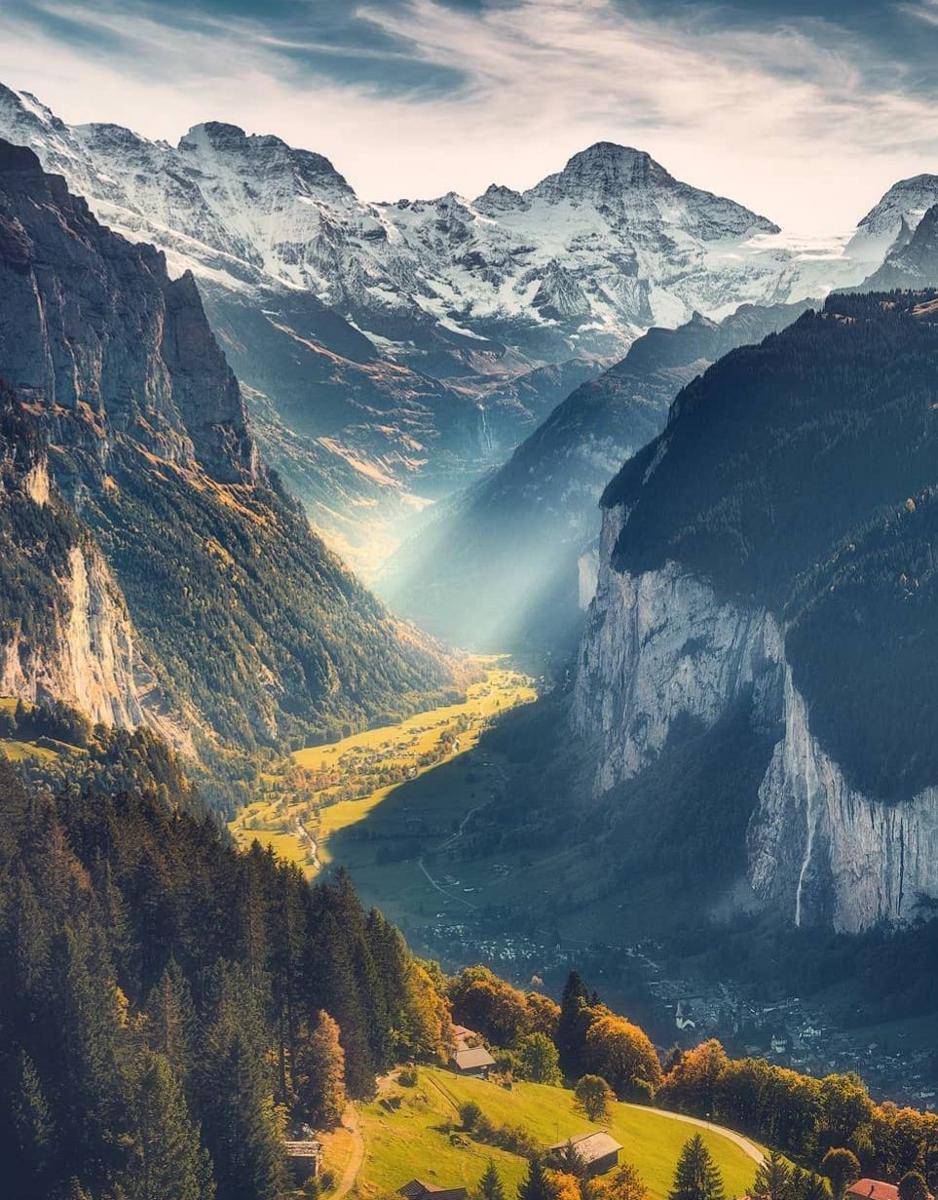 Lembah Lauterbrunnen (Instagram.com/michalostrowski_fotografia)