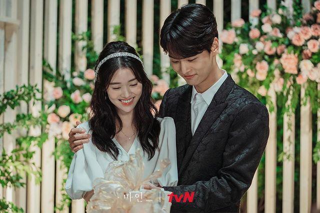 9 Momen Mesra Pasangan Beda Kasta Soo Hyuk dan Yu Yeon di KDrama Mine