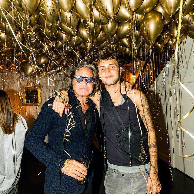Perayaan ulang tahun Anwar Hadid (instagram.com/dualipa)
