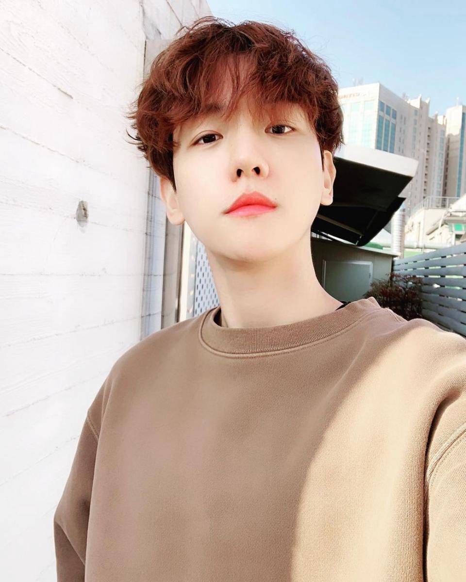 Baekhyun EXO (instagram.com/baekhyunee_exo)