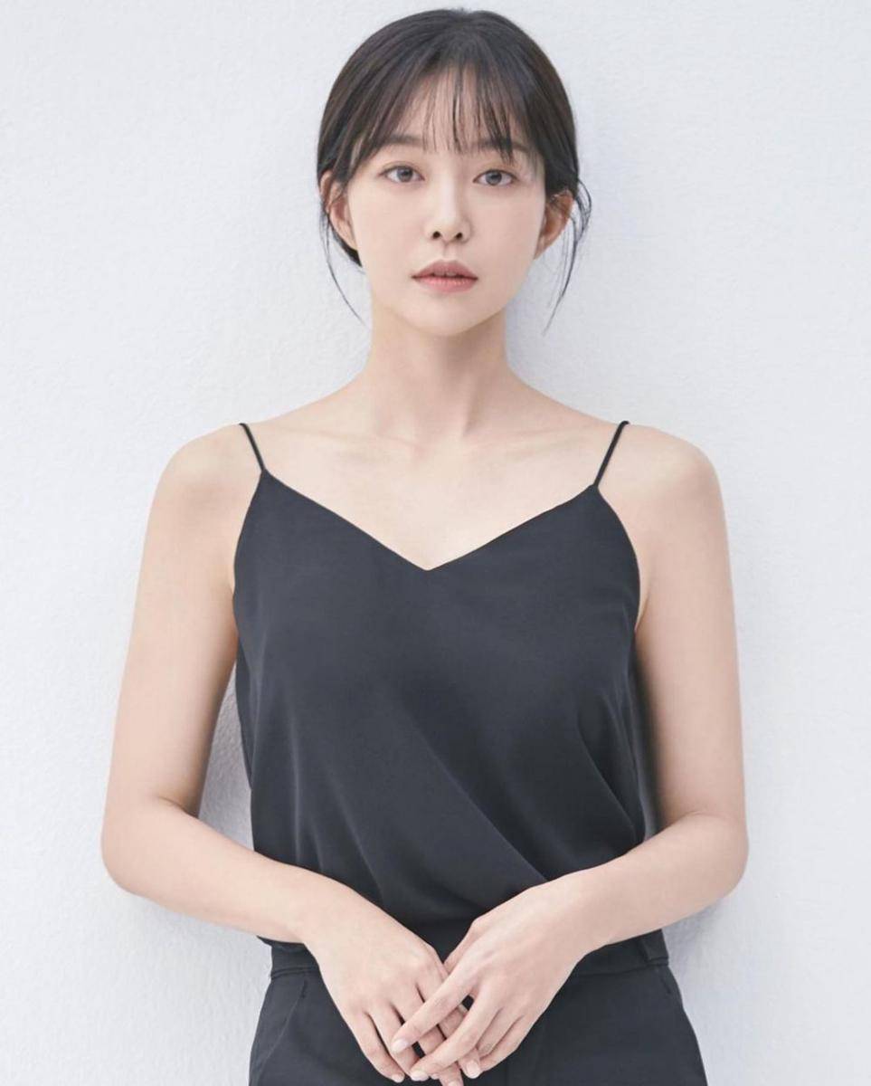Kim Ga Eun (instagram.com/ggani8918)