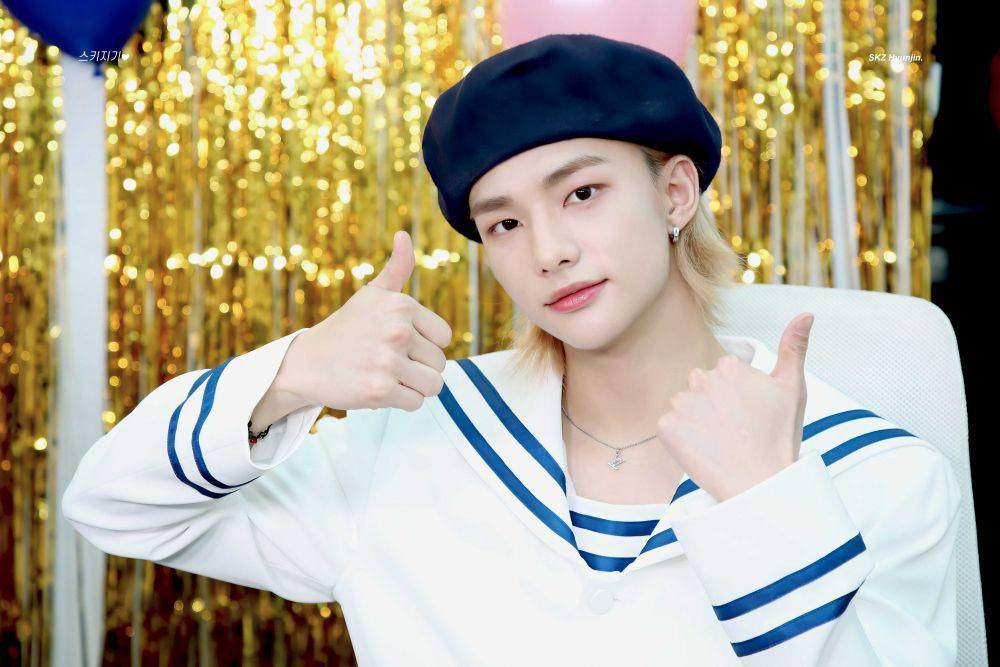 Hyunjin (twitter.com/Stray_Kids)