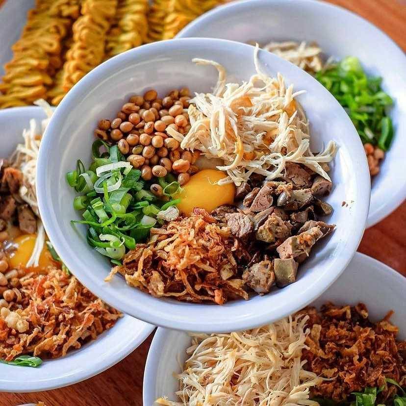Bubur Ayam (instagram.com/buburhayam)